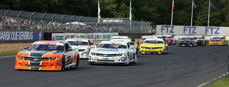 Jan Magnussen i front fra start.